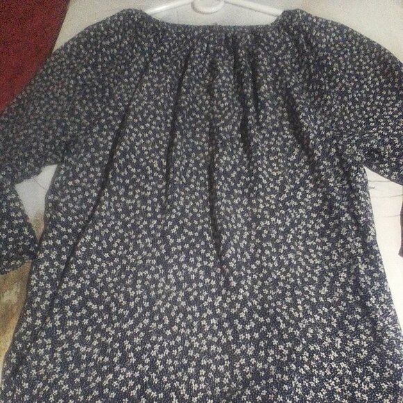 Blouse by chaps - Picture 1 of 5
